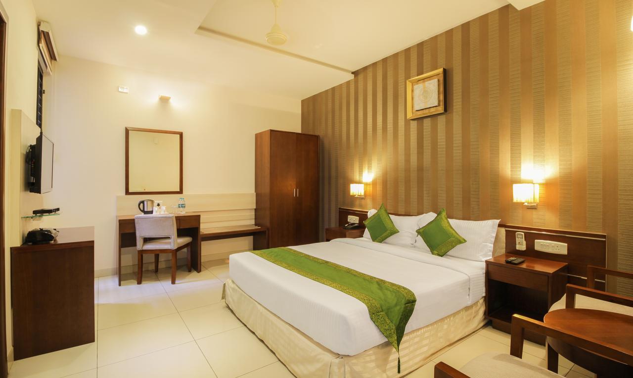 Maharaja Inn Чикмагалур Экстерьер фото